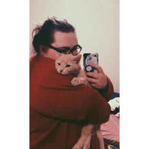 Meet your Posher, Alicia